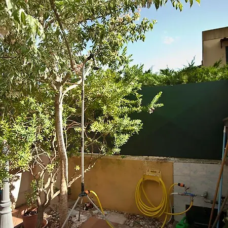 Dom wakacyjny Casa Con Giardino A M204